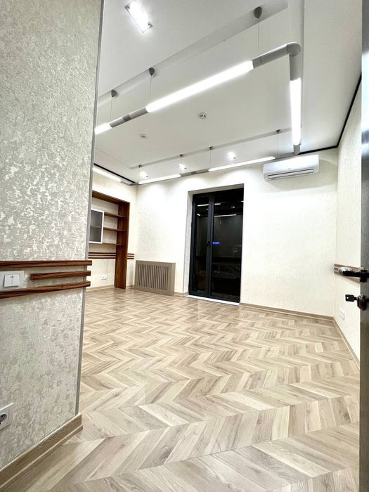 Евро офис Шота Руставели 480 КВ,нежилое, напротив Бабура парк