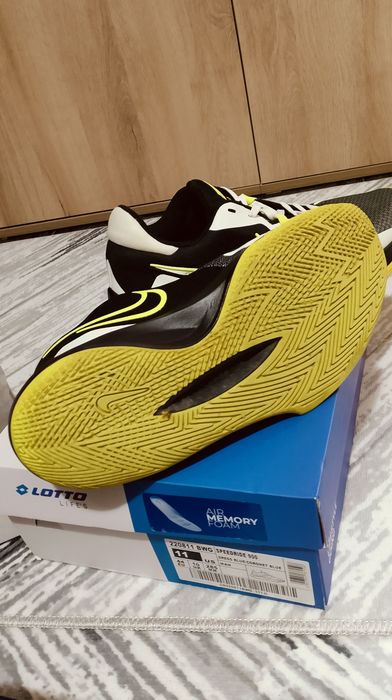 Nike ,fila маратонки