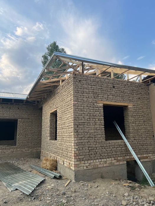 Zangiota/Yangiyoʻl Uy Sotiladi