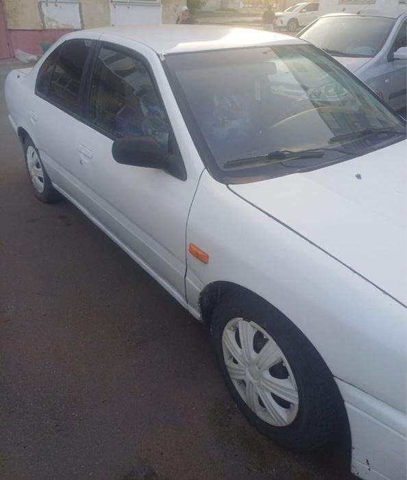 Продам машину Nissan Primera