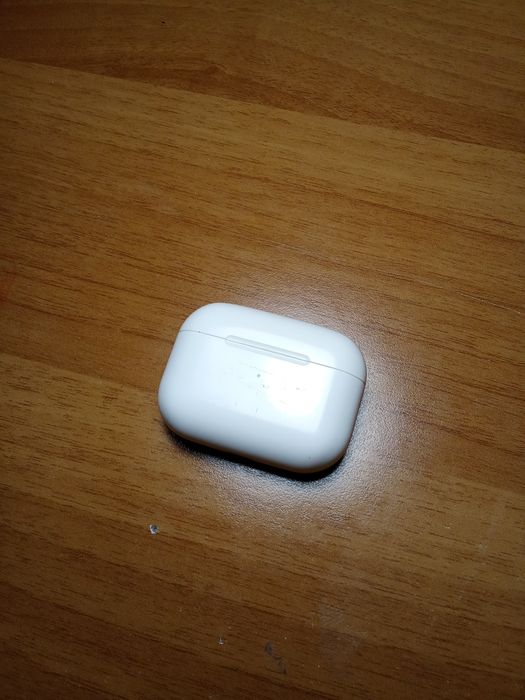 Айрподс про срочно продам