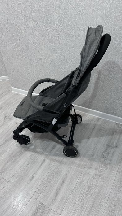 Продам детскую коляску
