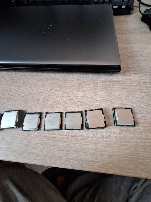 Lot 12 procesoare Intel  gen 3 , 4 , 6 , 7