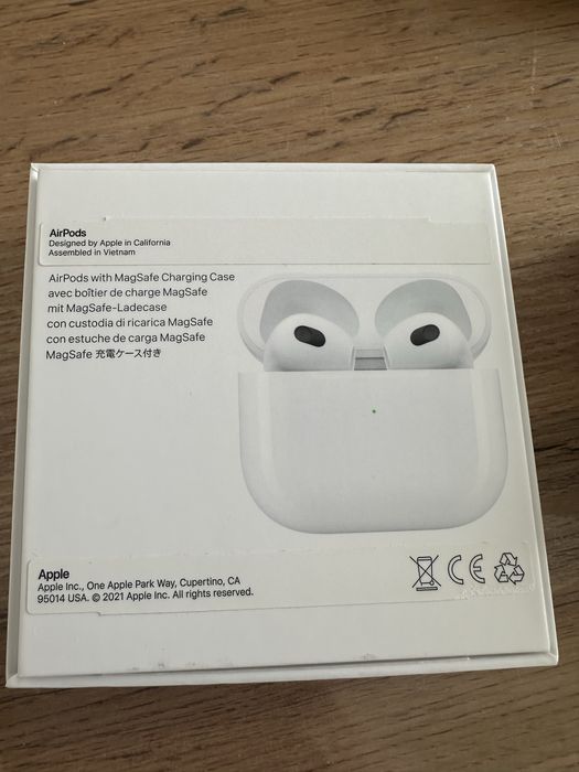 Apple watch-AirPods
