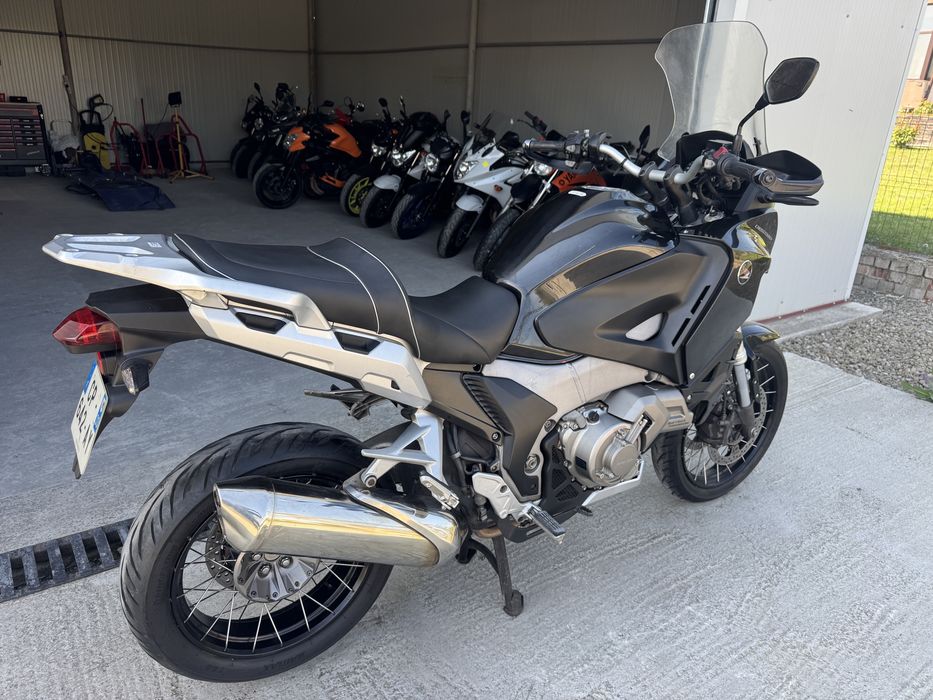 HONDA VFR 1200xd DCT 2013 ABS - Fox Motors Sales