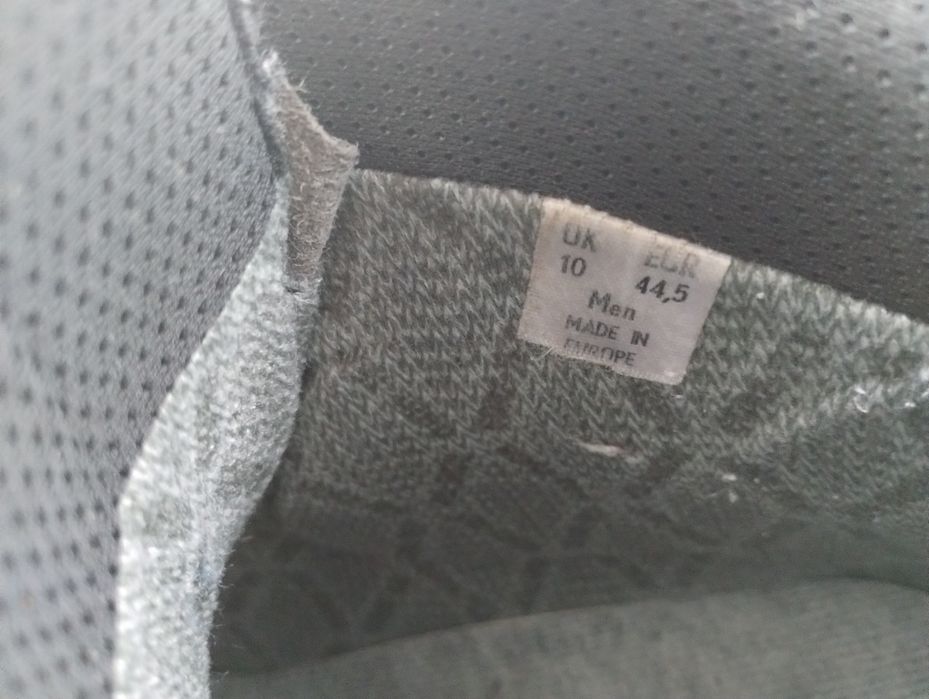 Bocanci Han Wag si Meindl 44