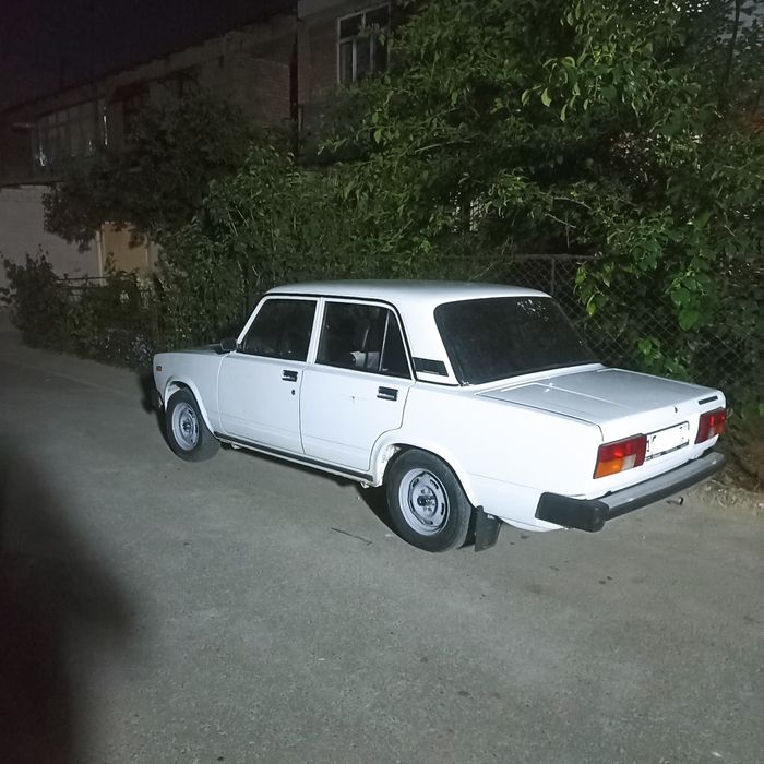 Vaz 21053 sotiladi