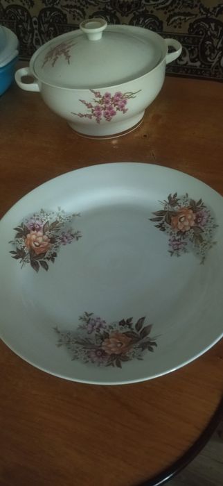Продам недорого супницу
