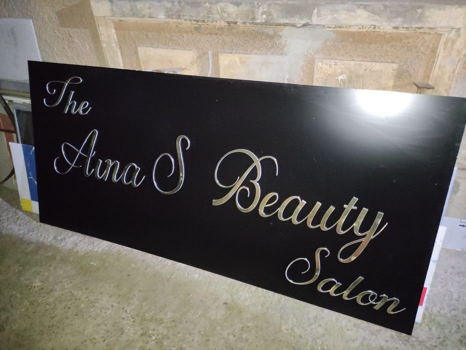 Pliante, flyers, cărți vizită, autocolant, banner, etichete, stikere