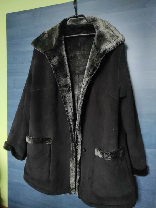Haine din piele pentru femei, mărimi diferite, modele diferite