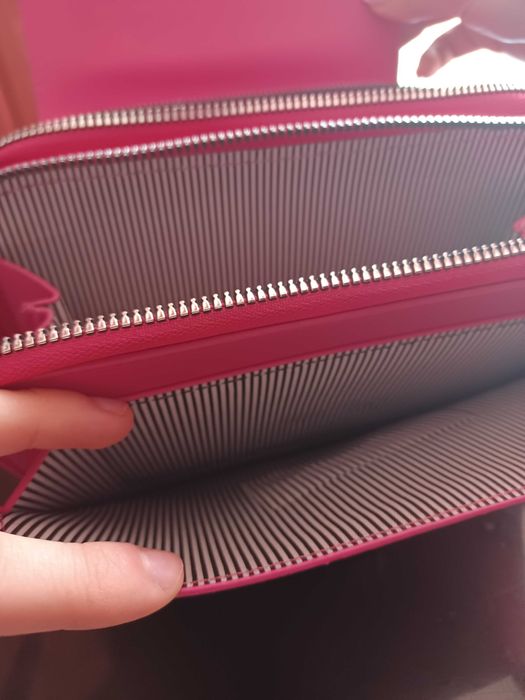 Дамски чанти-чисто нови