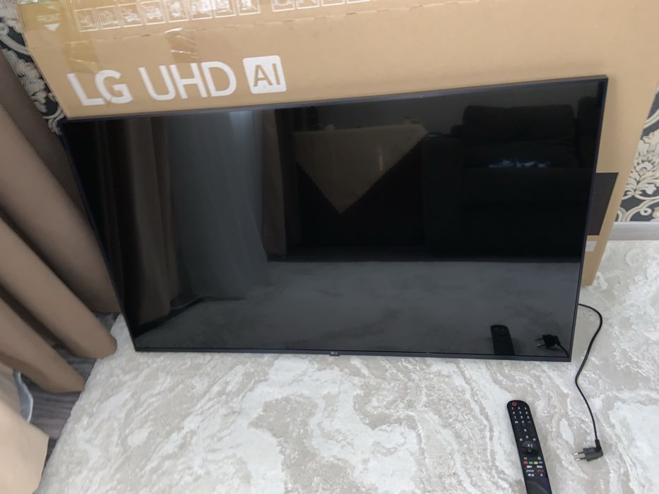 телевизор LG UHD 43