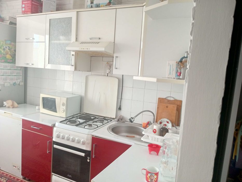 Продам кухонный шкаф