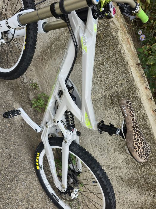 Като нов Scott Gambler DH 26цола, Fox 40 Двукоронна с Документи