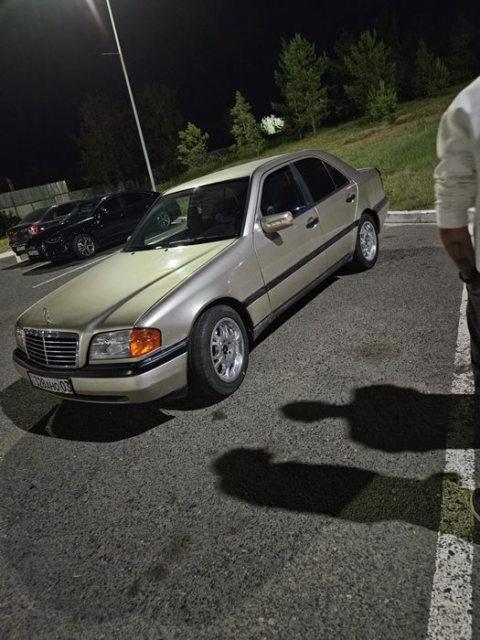 Продам Мерседес С200