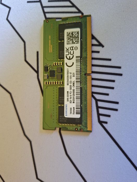 DDR5 2 пръчки рам памет/RAM memory по 8GB DDR5 5600Mhz за лаптоп