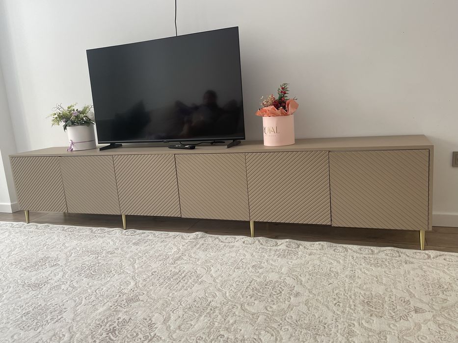 Тумба под телевизор