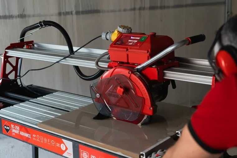 Masina de taiat gresie, faianta si placi DC-250 Smart Advance, 108cm (121cm efect plonjare) - RUBI-53913