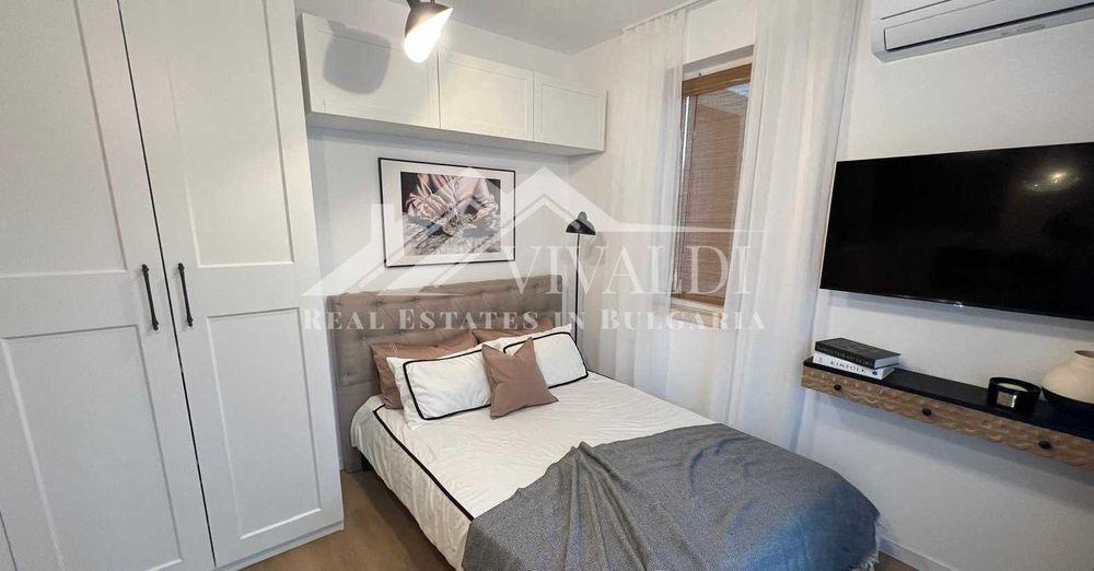 Продава се Едностаен апартамент в Варна, Център - 40 кв.м за 3875 €/кв.м - Снимка #11