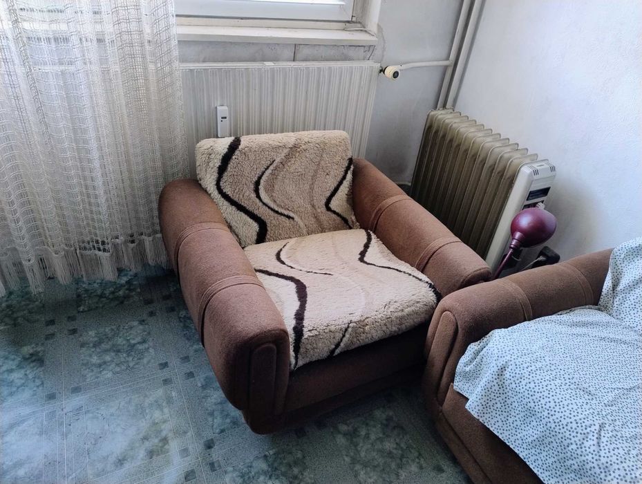 Подарявам мебели