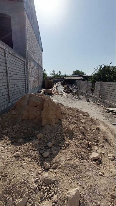 1.4 sotix yer sotiladi 17.000 sotigi