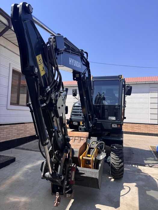 Exkavator HYUNDAI HW65A 2024-yil ishlagan soati 1372