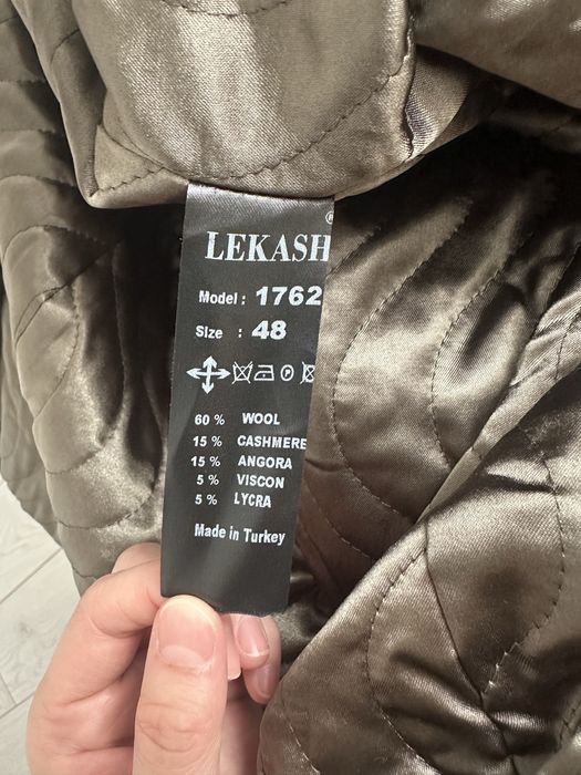 Продается новое пальто