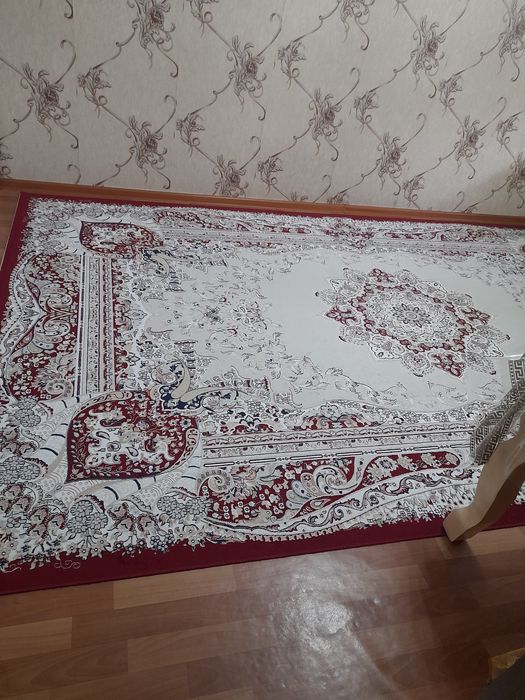 Продаётся большой ковёр