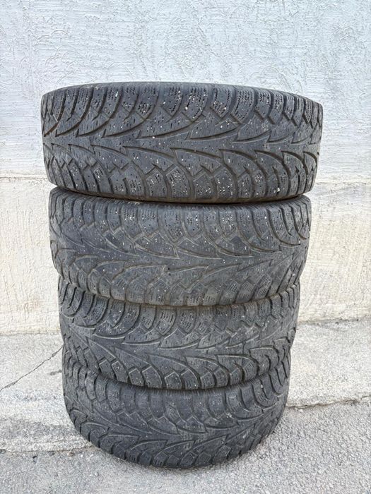 Очень Срочно! Торг есть! зимние резины-Hankook! Размері -215/65 R16
