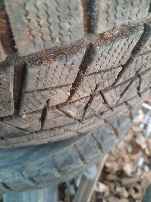 Bridgestone продам