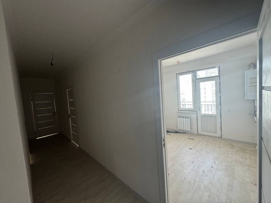 Yashnabod tumani olmos mahalla 3/8/16 srochna sotiladi