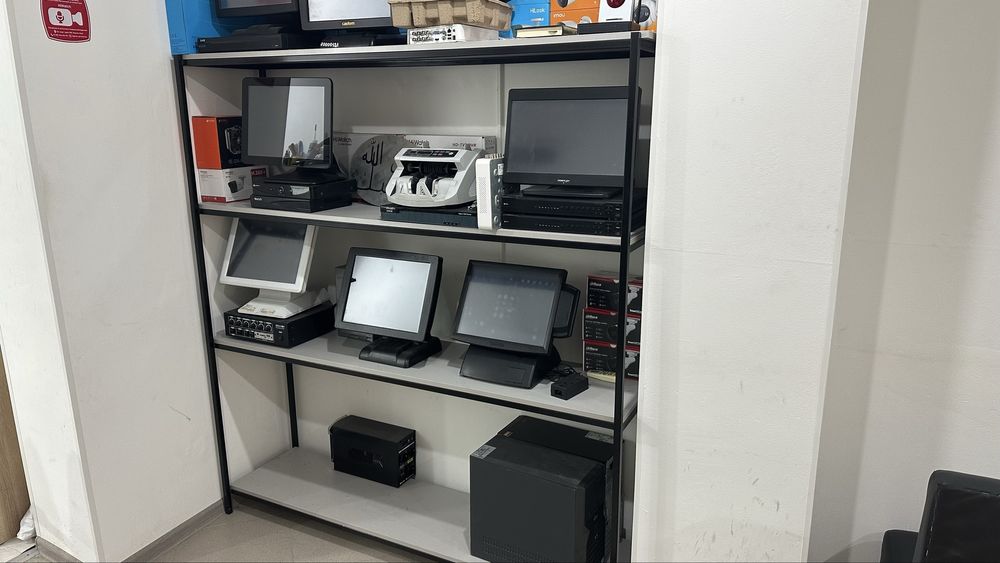 Два офисных дивана