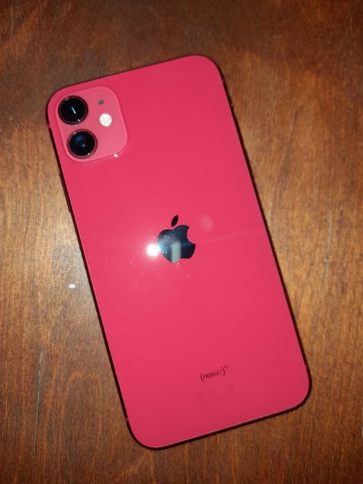 продам iPhone 11,64гб в хорошем состояние