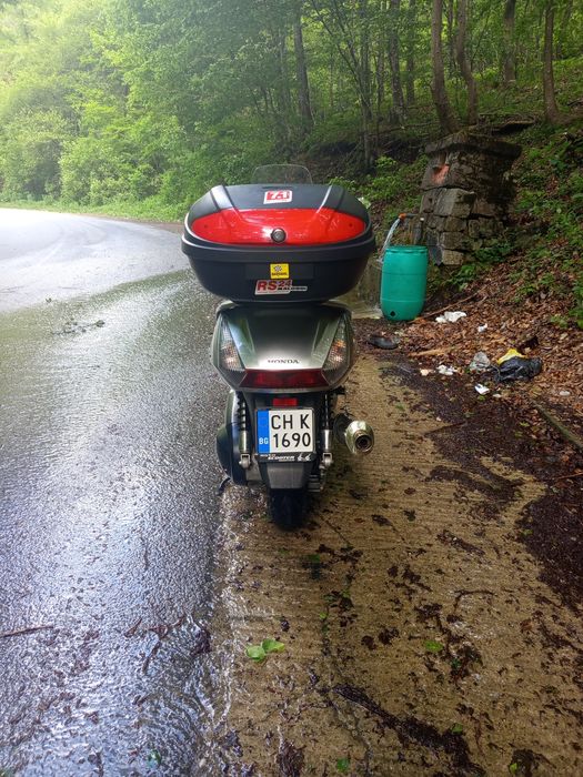 Honda silver wing 600
