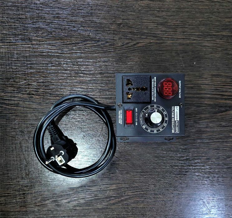 Регулятор напряжения