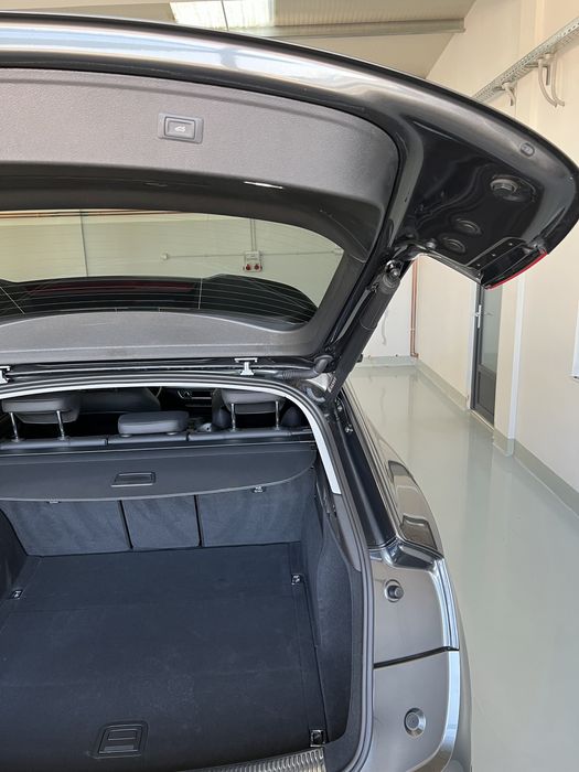 Audi Q5 S-line in garantie