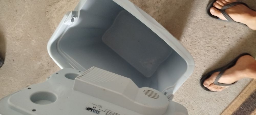 Хладилна чанта на 12v
