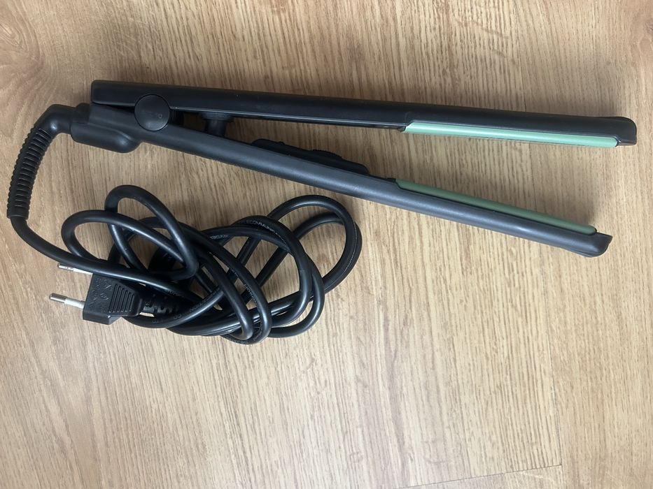 Преса за изправяне и къдрене