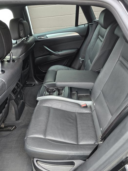 BMW X6, x drive 40d , 306 cp