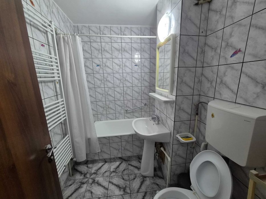 Apartament 2 camere semidecomandat de inchiriat pe termen lung, parter,Constanța, Inel 1