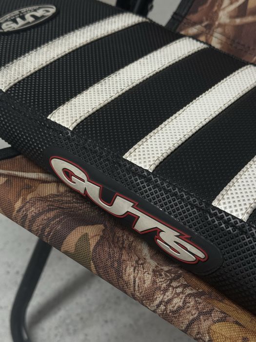 Guts Seatcover Ultra bee