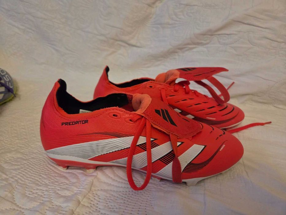 Бутонки 39 Адидас