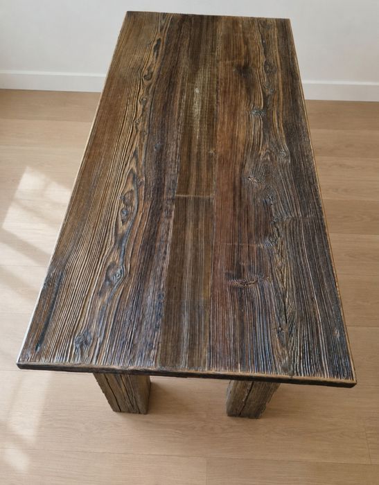 Masă rustică din lemn vechi, realizată artizanal 119,5 x 55x57 cm