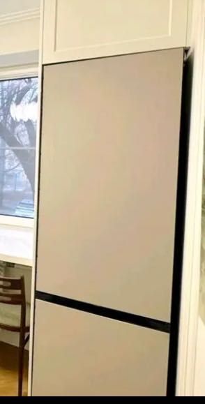 Холодильник Samsung bespoke 385 л RB38C7B6DAP