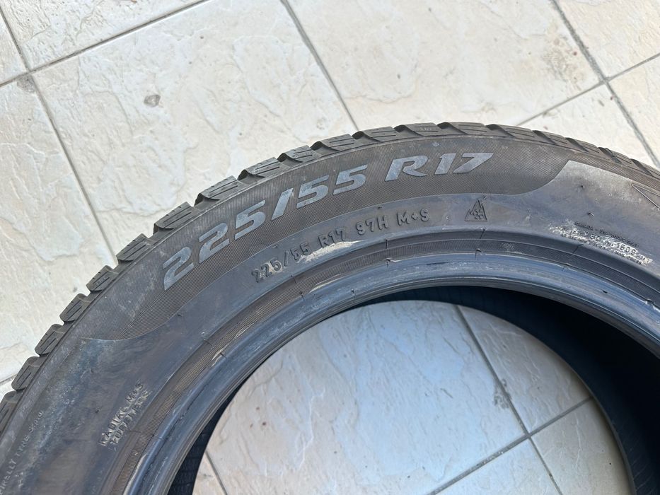 Гуми зимни гума 225/55/17” PIRELLI SOTTOZERO 3