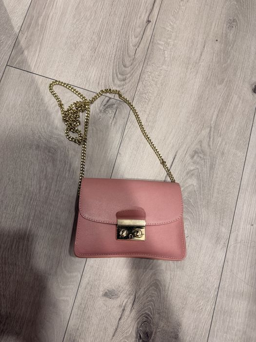 Стилна розова дамска чанта от естествена кожа (Made in Italy)