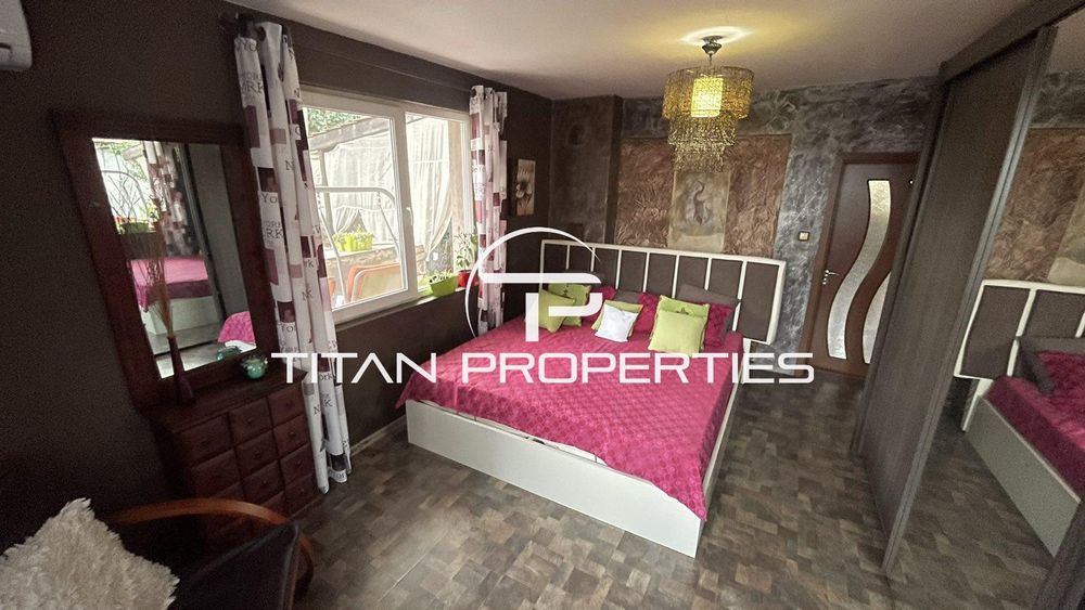 Продава се Къща в с. Дебелт, Област Бургас - 320 кв.м за 382 €/кв.м - Снимка #12