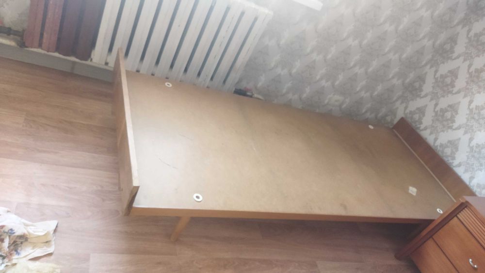 Односпальная кровать