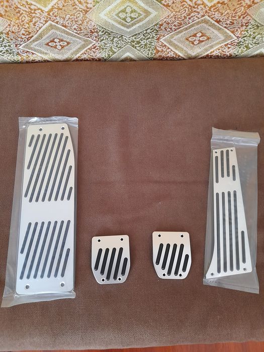 Бмв е34 е36 и рест е39 Накладки на педали акпп и мкпп