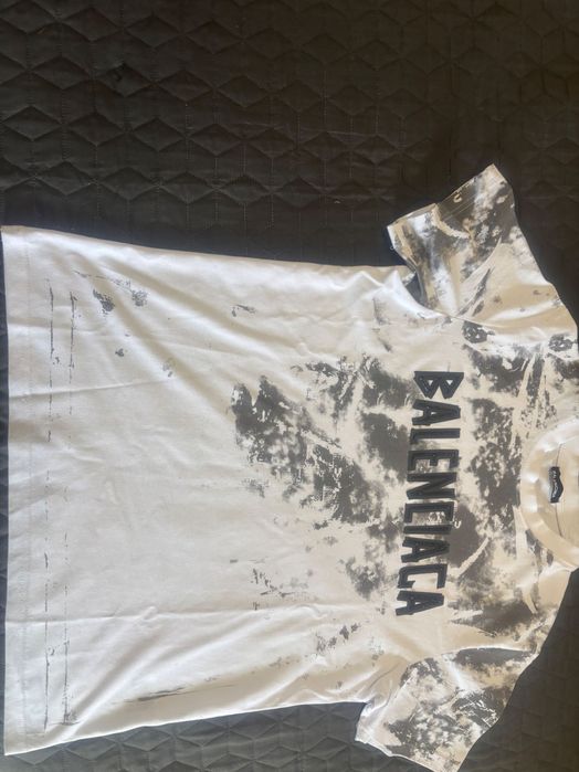 Чисто нова тениска